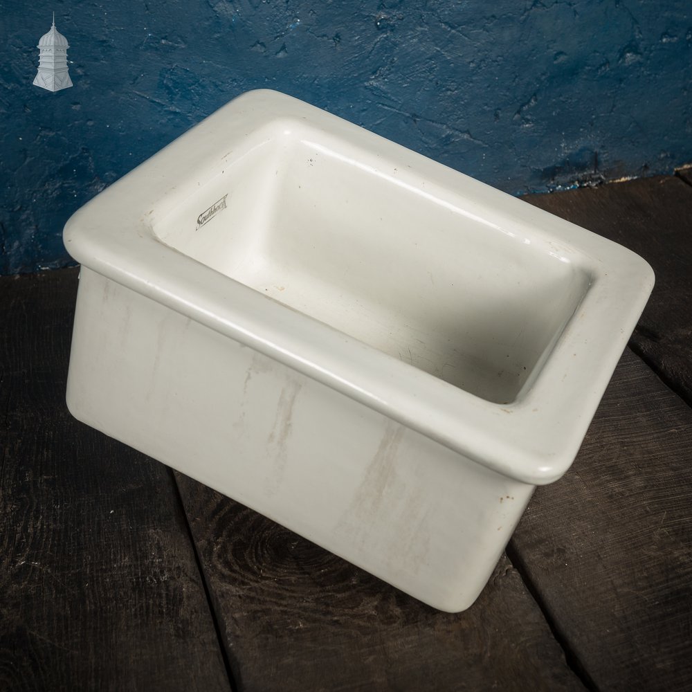 Small Southhook White School Science Lab Sink