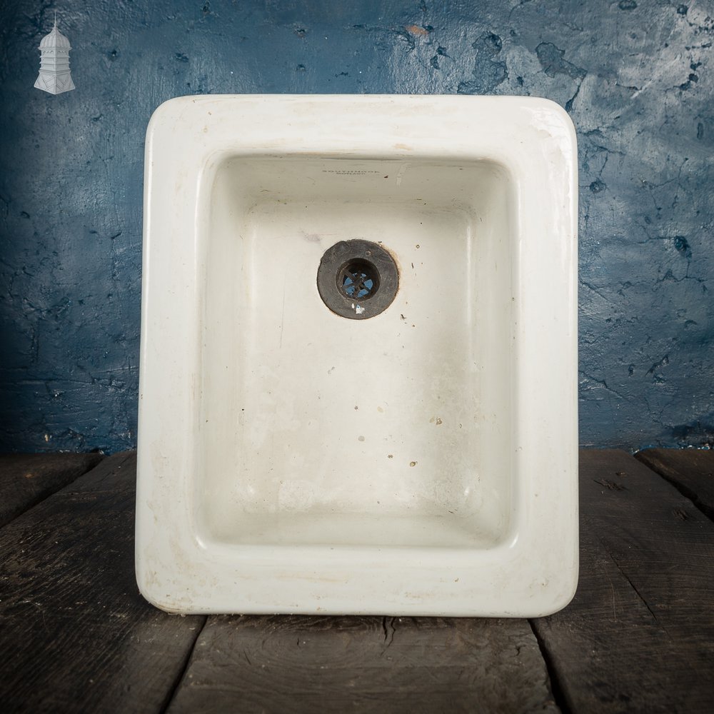 Small Southhook White School Science Lab Sink