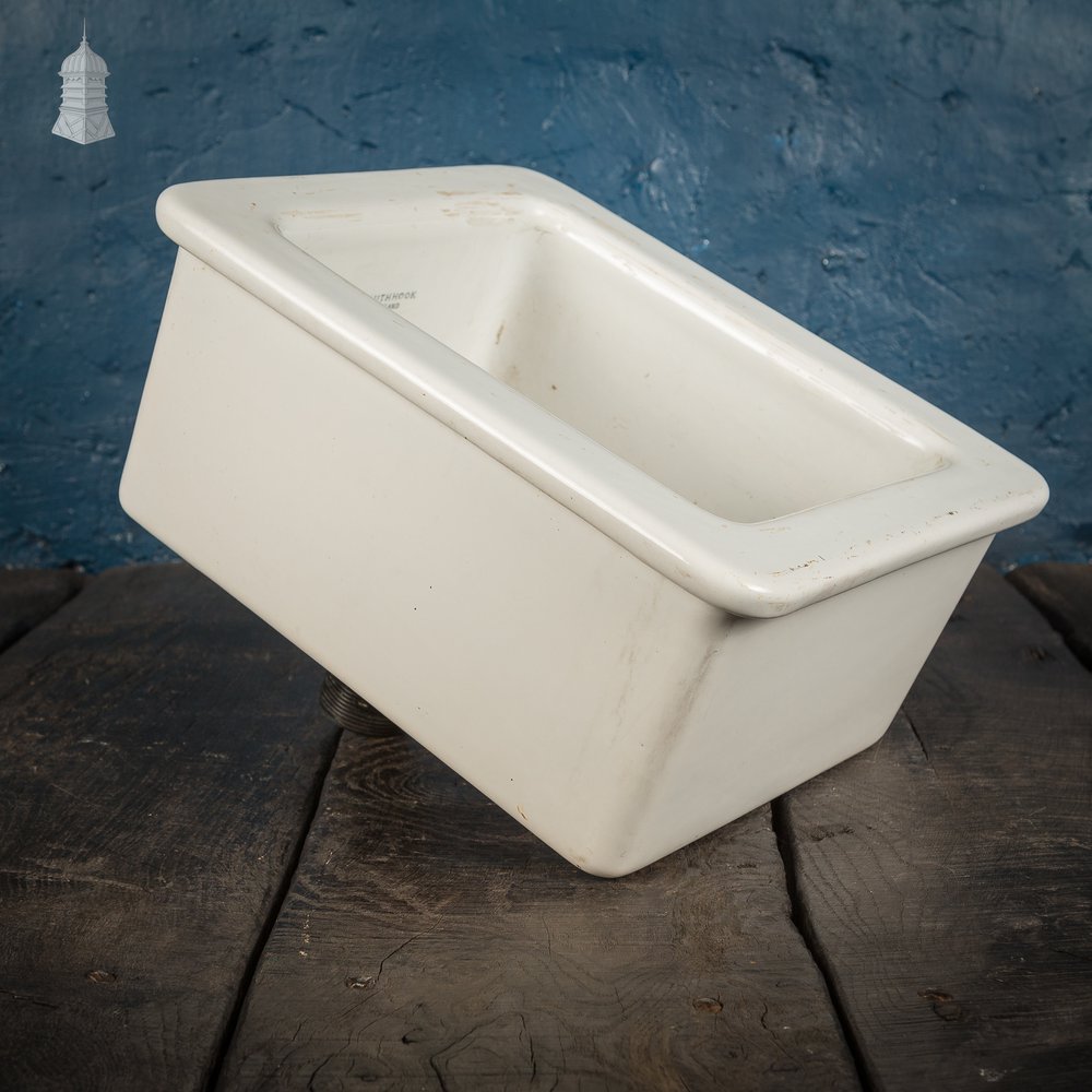 Small Southhook White School Science Lab Sink