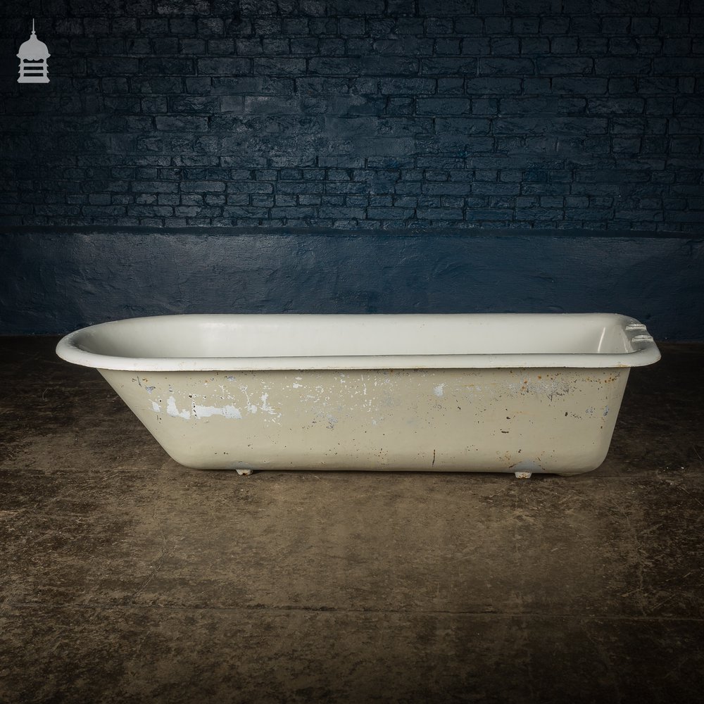 19th C 6ft Cast Iron Roll Top Bath Without Feet