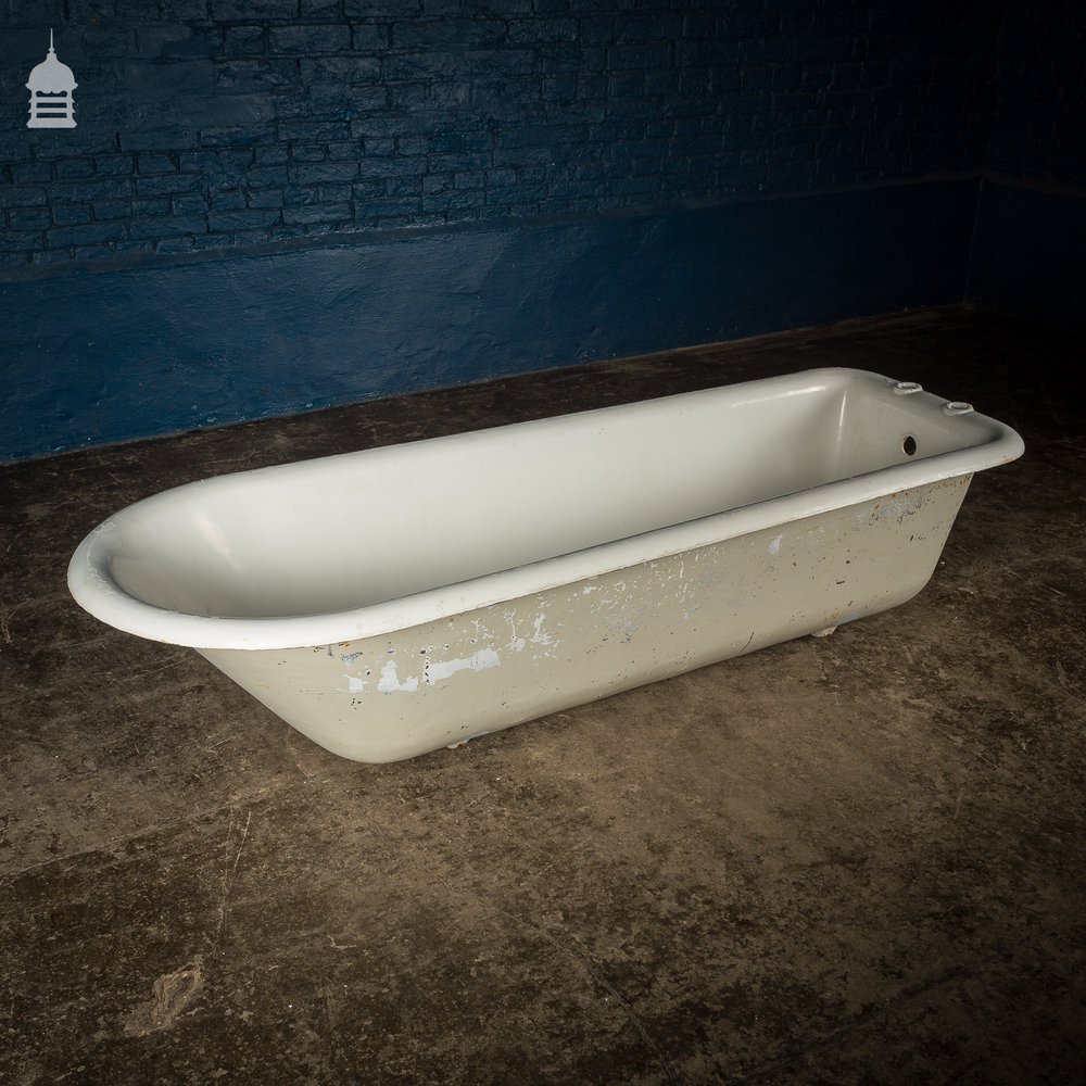 19th C 6ft Cast Iron Roll Top Bath Without Feet