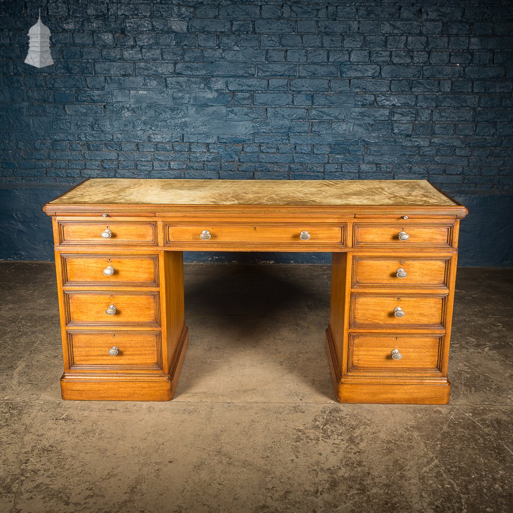 Prestigious Mahogany Queen Mary Maritime Dressing Desk from the HMS Medina by Warring & Gillows circa 1910