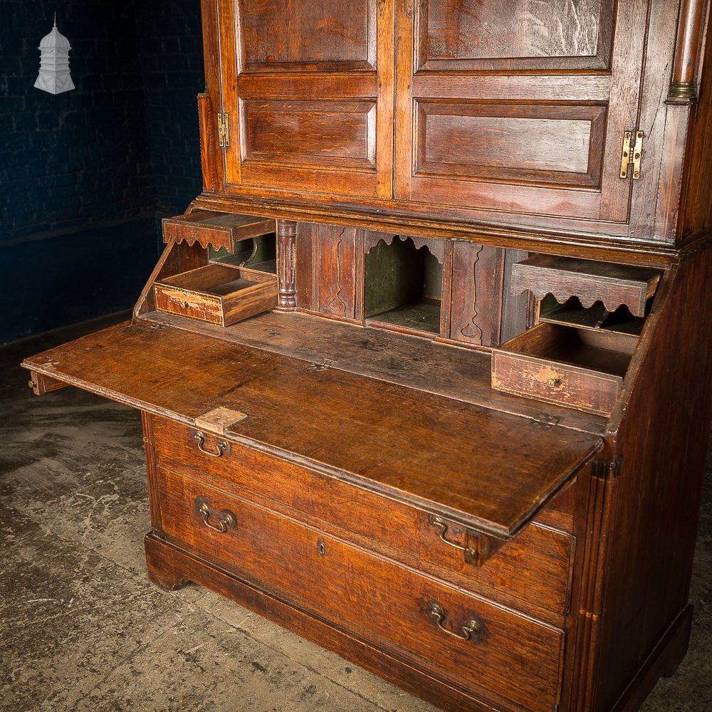 18th C Oak Sideboard Bureau with Inlaid Shell Motif