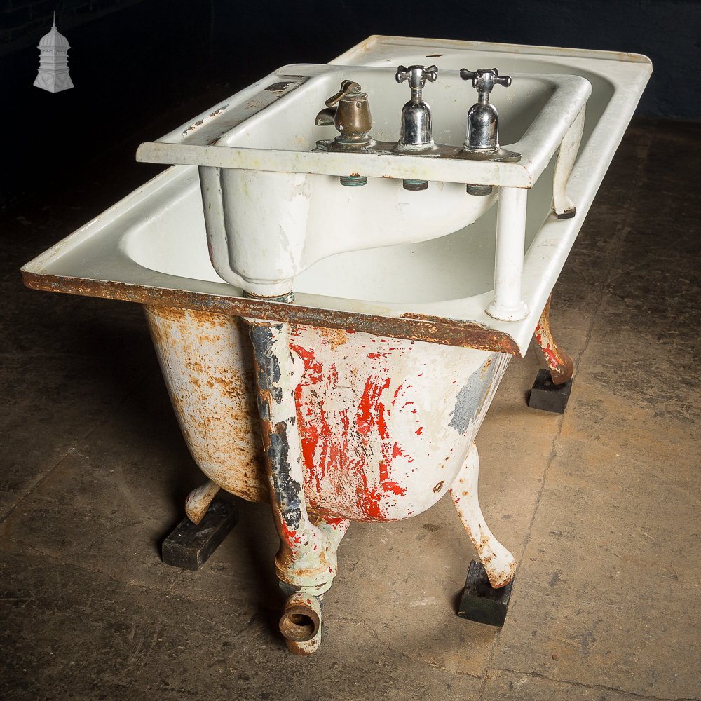 19th C Cast Iron Servants Bath with Integral Hand Basin