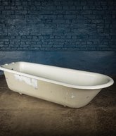 19th C 6ft Cast Iron Roll Top Bath Without Feet 