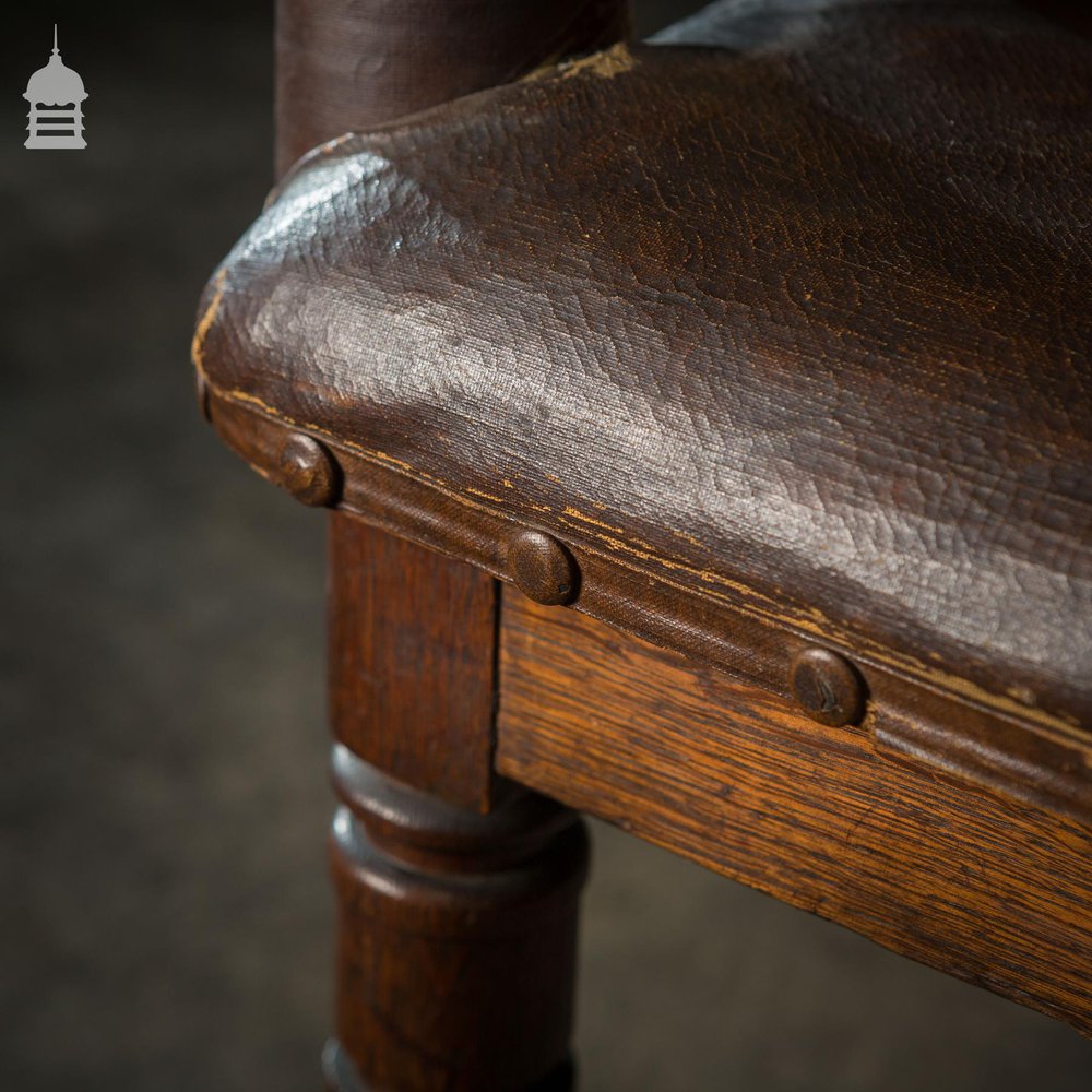 19th C Longhorn Steer Throne Chair with Turned Oak Legs