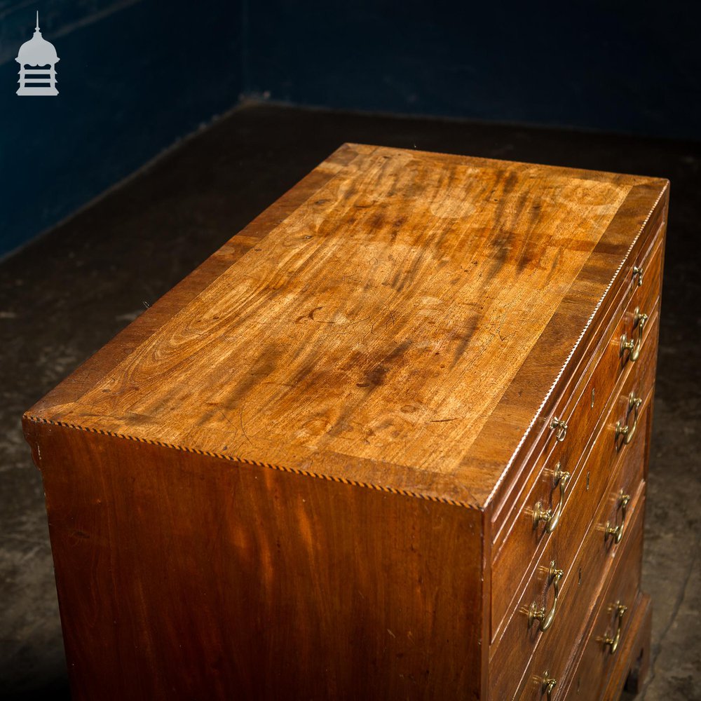 Small George III Chest of Drawers Beautifully Proportioned in Mahogany with Cross Banding on Top Rim and Bracket Feet. c.1800