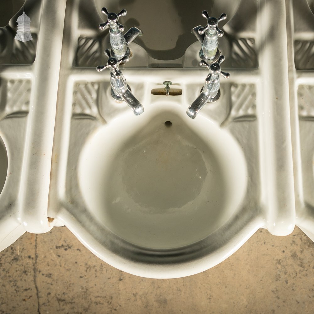 Communal Washroom Sinks, Original Edwardian Eight Basin Arrangement on Cast Iron Stand