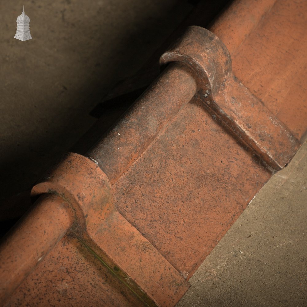 Roll Top Ridge Tiles, 110° - Pitch Angle 35°, Interlocking