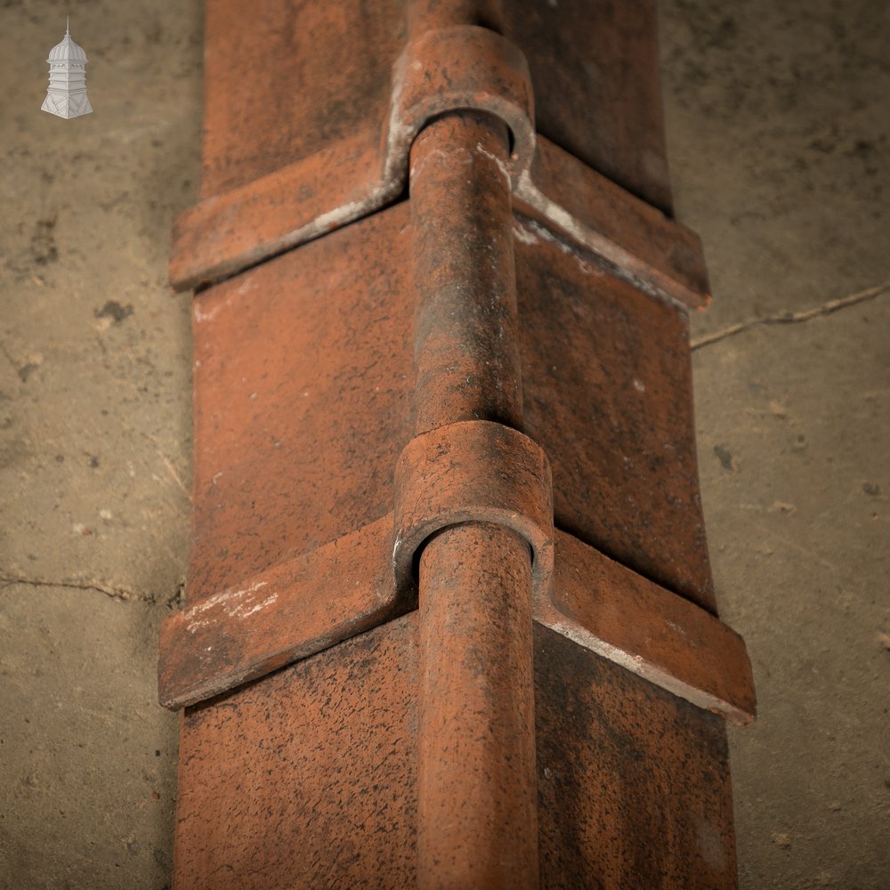 Roll Top Ridge Tiles, 110° - Pitch Angle 35°, Interlocking