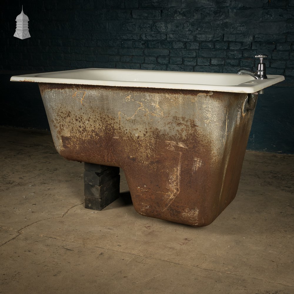 Sitz / Hip Bath, Small Cast Iron Bath