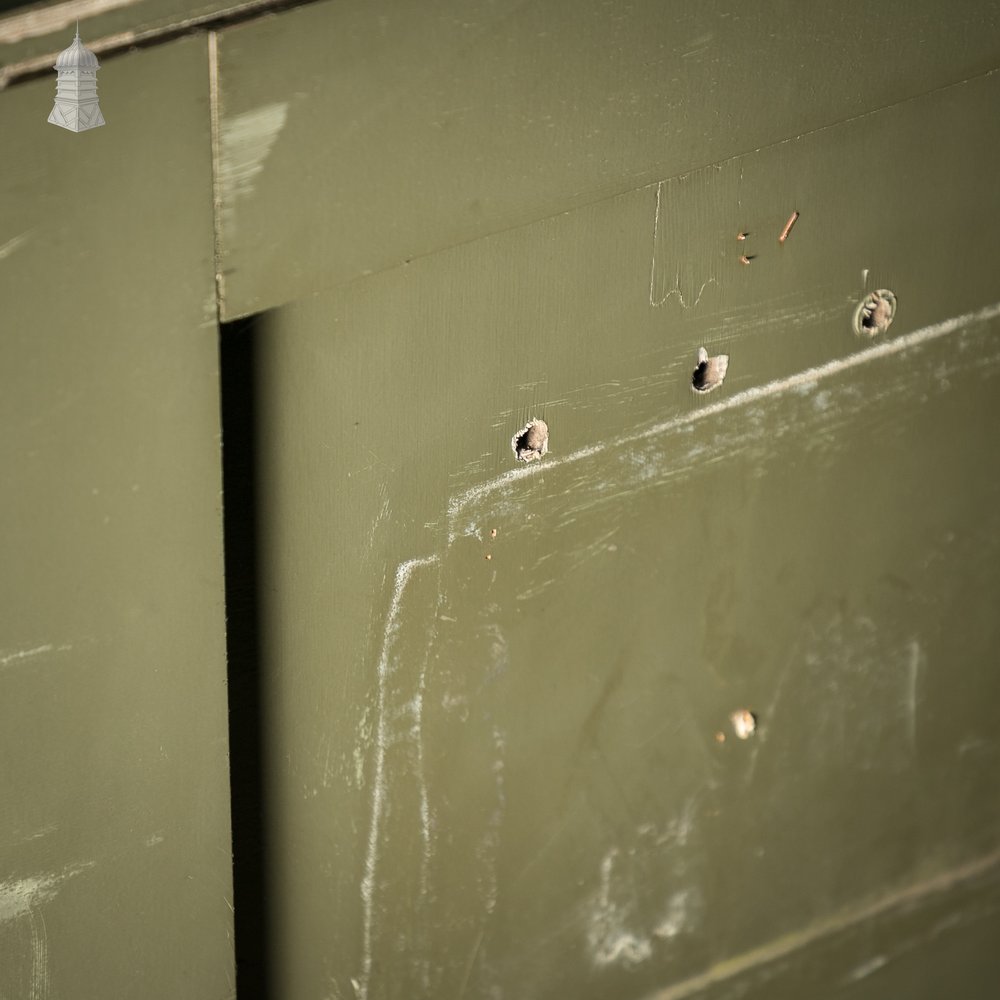 Large Military Green Painted Aircraft Parts Shipping Crate Reclaimed From a Norfolk RAF Base