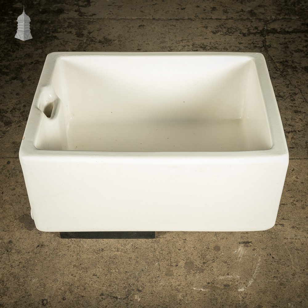 Reclaimed White Armitage Shanks Belfast Butler Sink