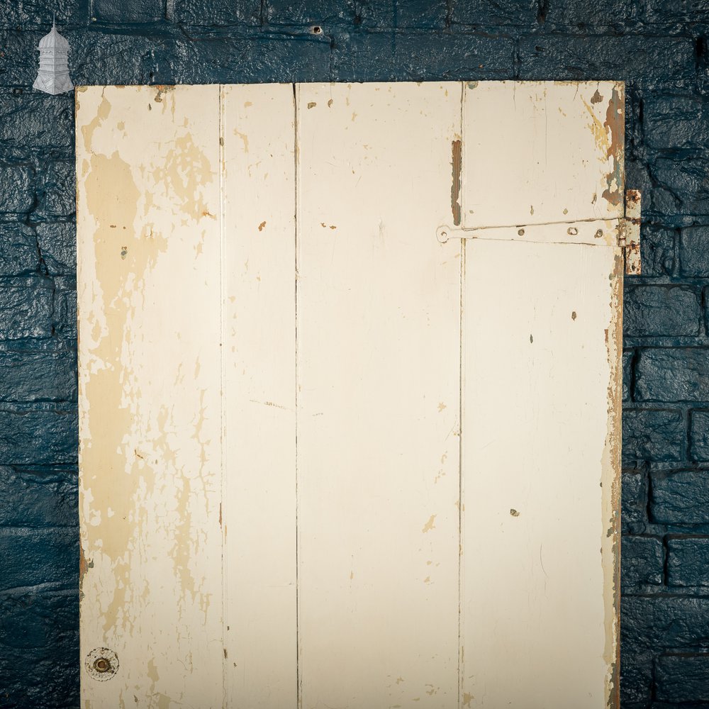 Plank & Ledge Door, White Painted Beadboard