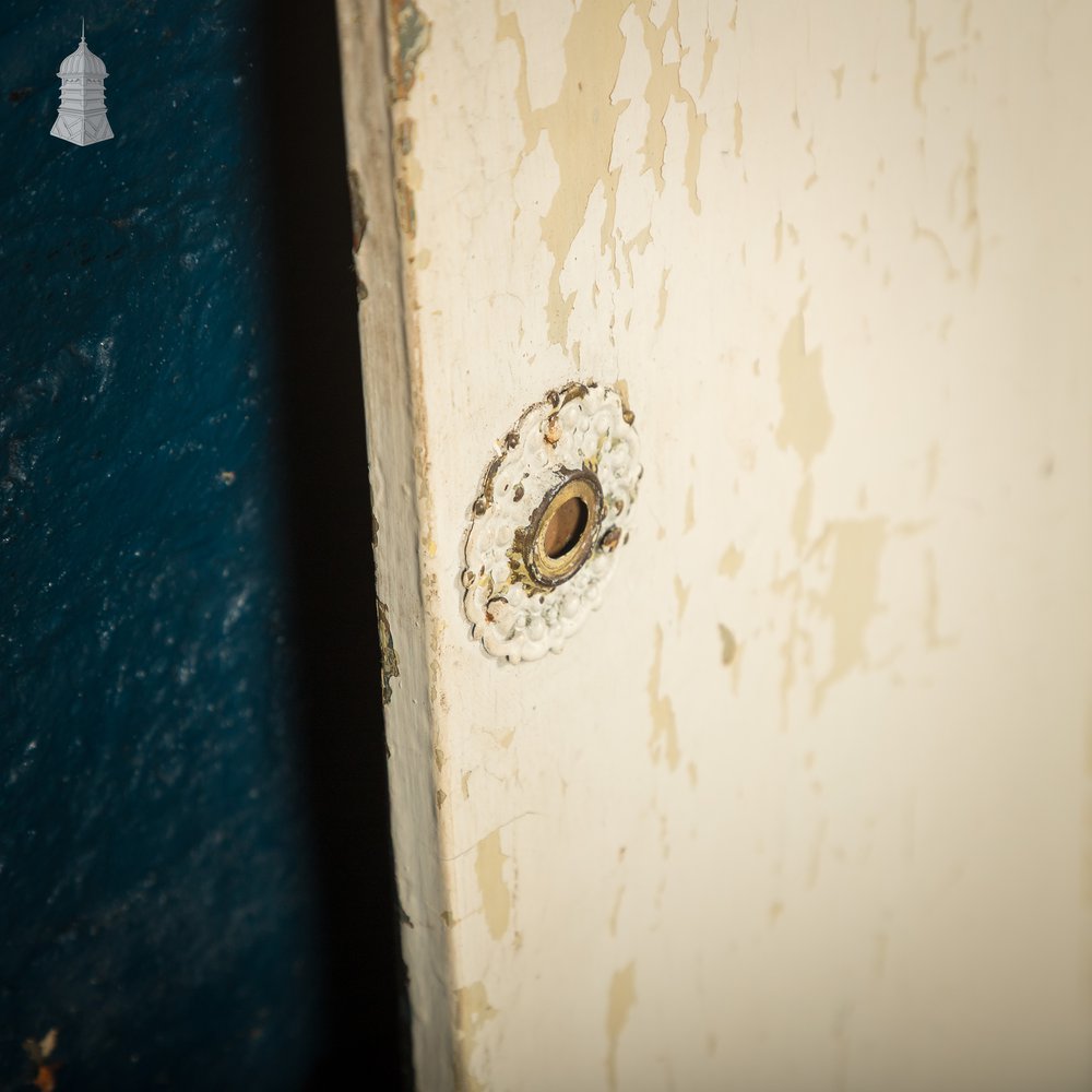 Plank & Ledge Door, White Painted Beadboard