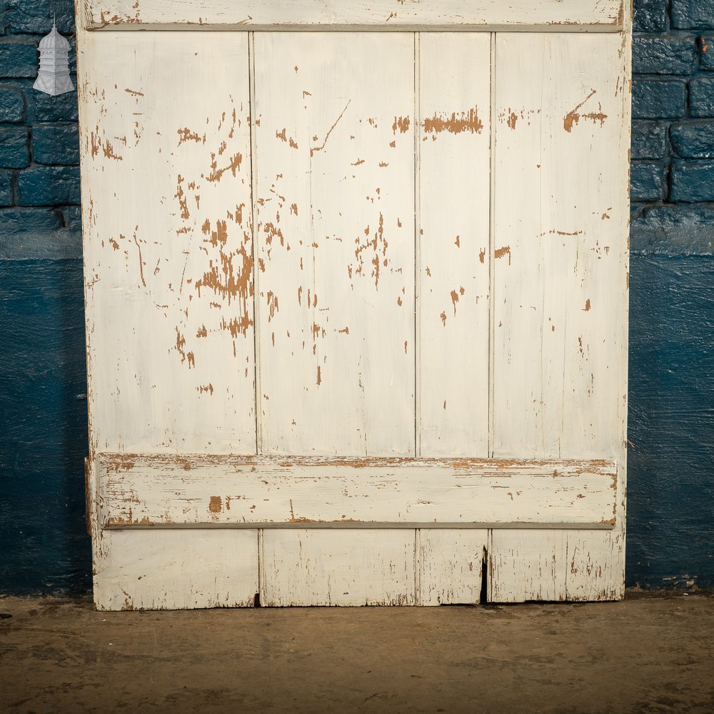 Plank & Ledge Door, White Painted Beadboard