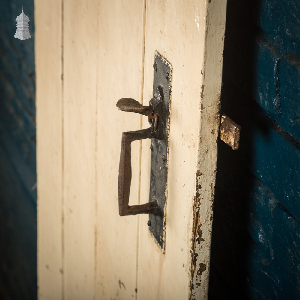 Reclaimed Cottage Door, Plank & Ledge