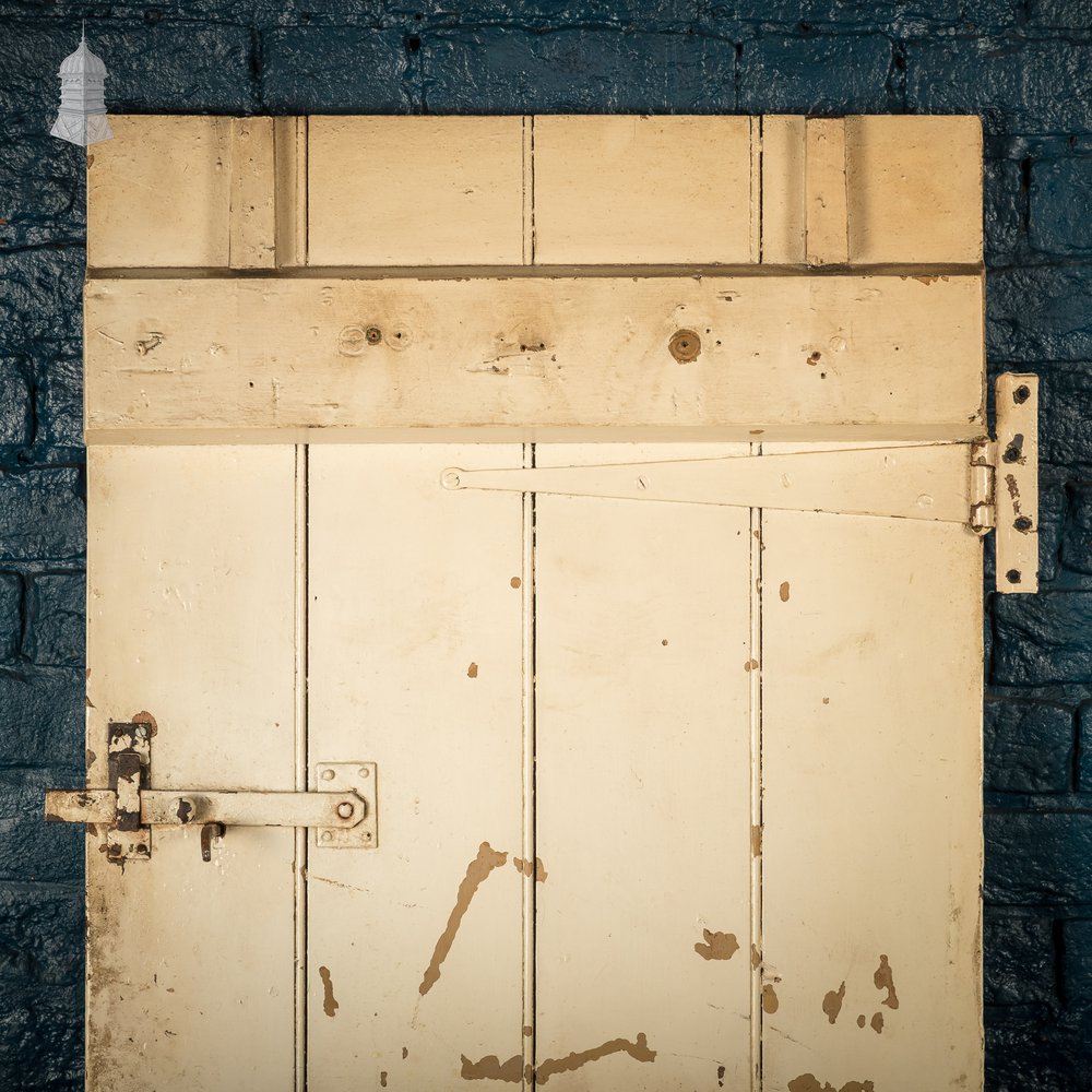 Reclaimed Cottage Door, Plank & Ledge