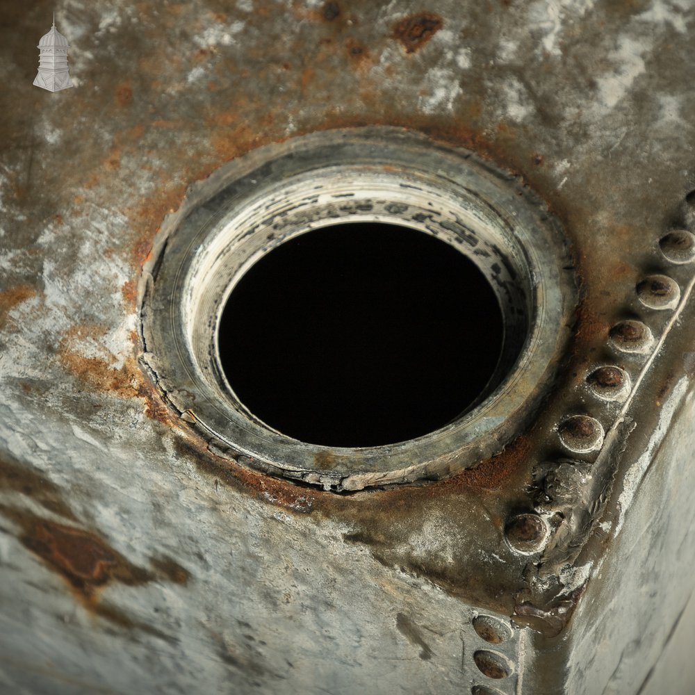 Riveted Galvanised Water Tank With Tap