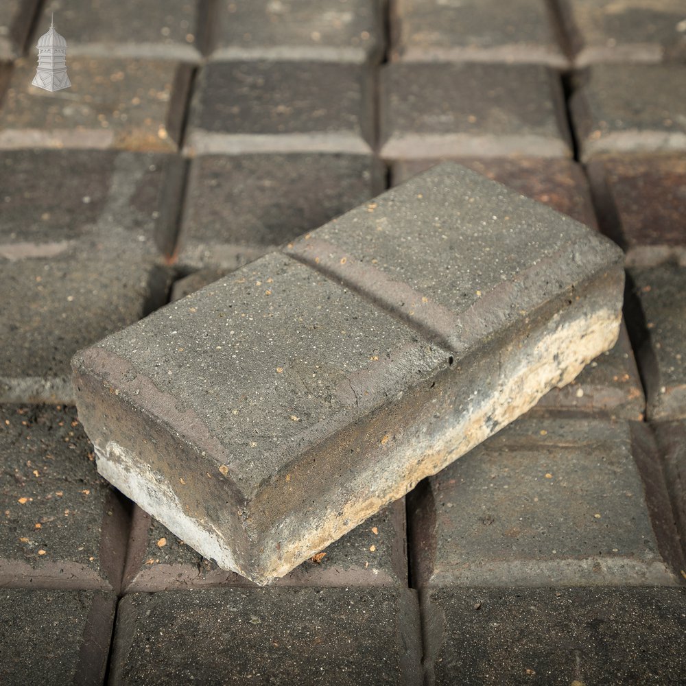 Reclaimed Stable Bricks, 810 Pavers, Staffordshire Blue Doubles