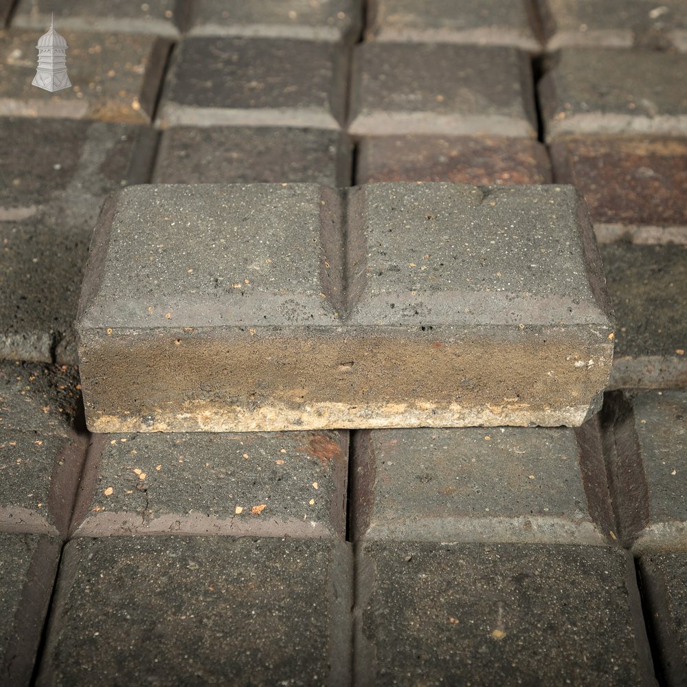 Reclaimed Stable Bricks, 810 Pavers, Staffordshire Blue Doubles