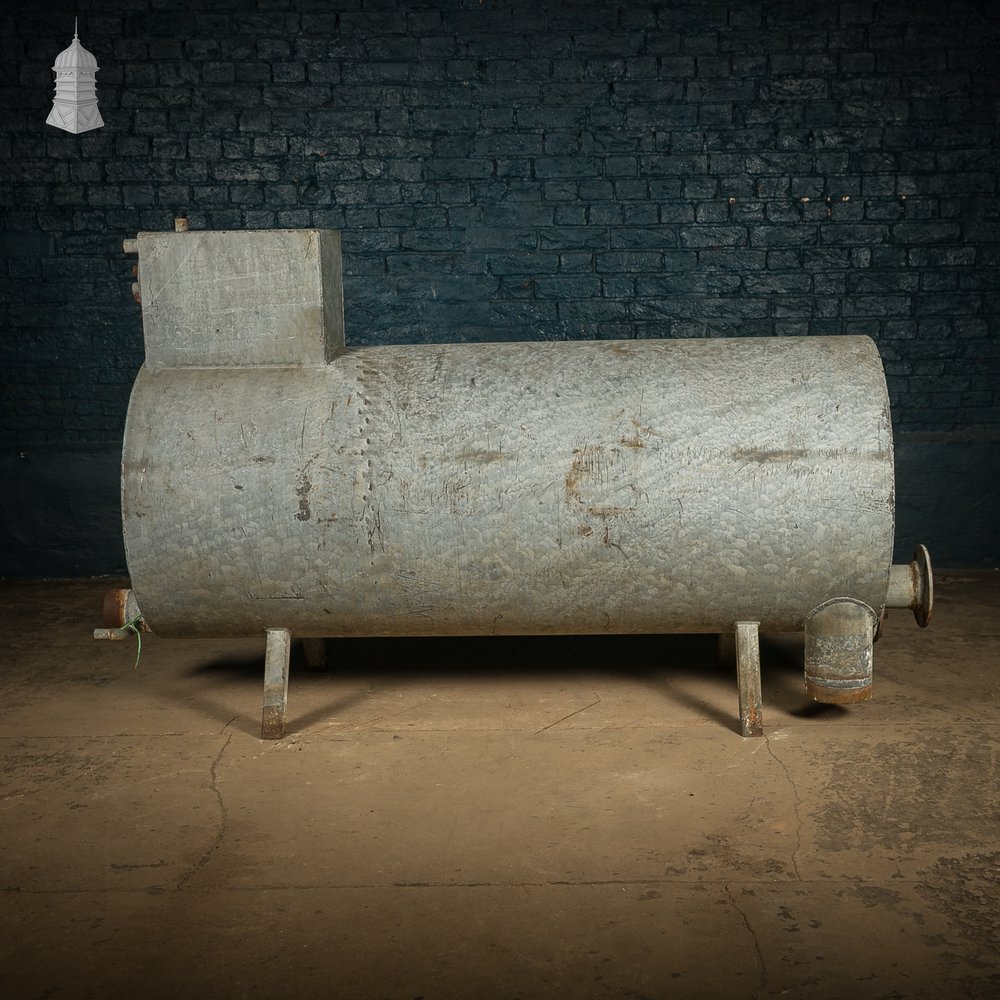 Pressure Tank with Horizontal Cylindrical Body.