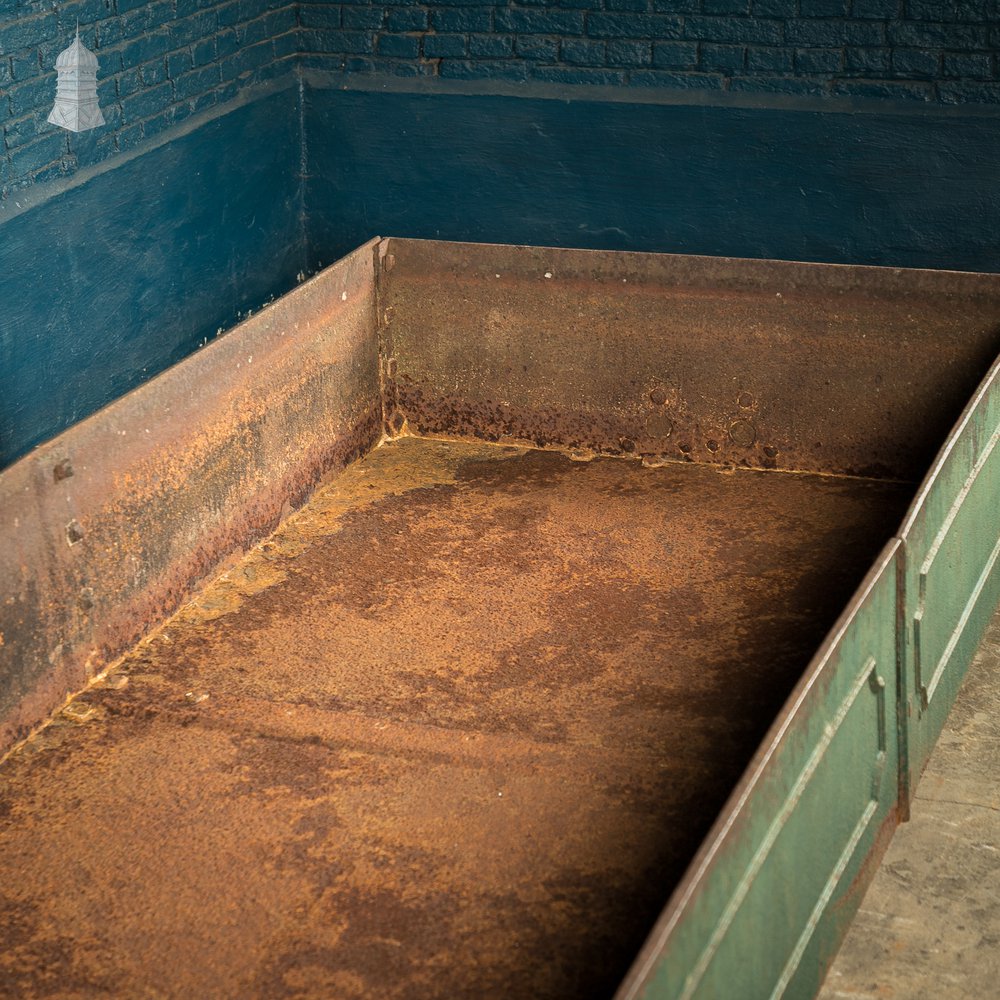 12 Foot Long 19th C Cast Iron Water Tank Trough Cistern - Syrett Bury