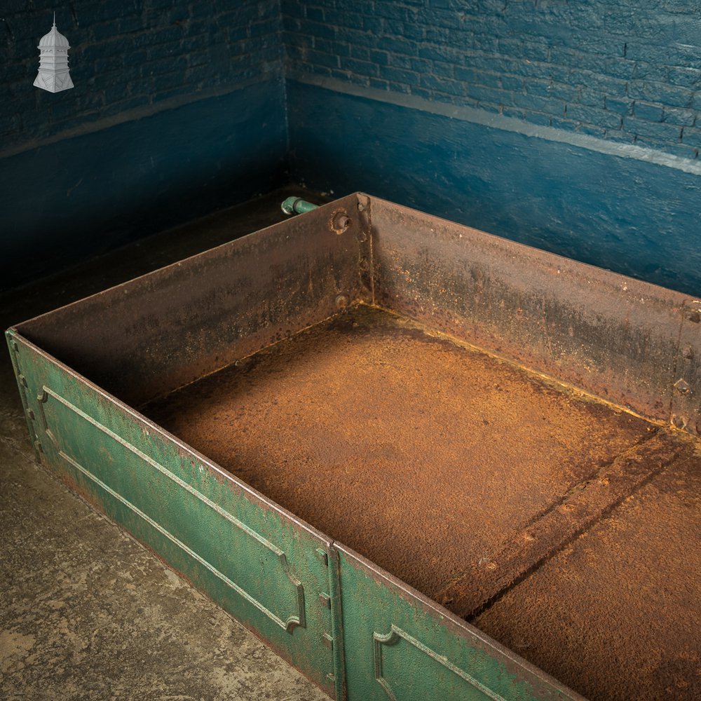 12 Foot Long 19th C Cast Iron Water Tank Trough Cistern - Syrett Bury