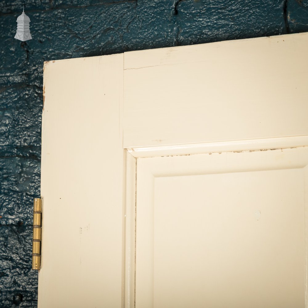 4-Panel Moulded Door, White Painted Finish