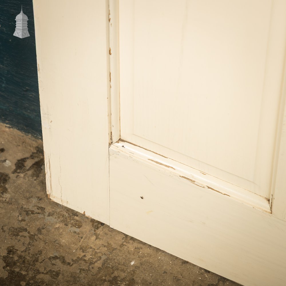 4-Panel Moulded Door, White Painted Finish