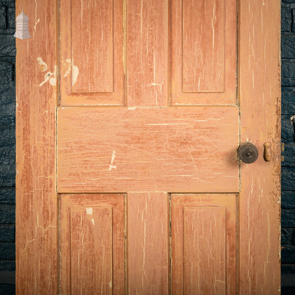 Moulded 4-Panel Door – Faux Wood Grain & Distressed White Finish, Honey Pot Handles
