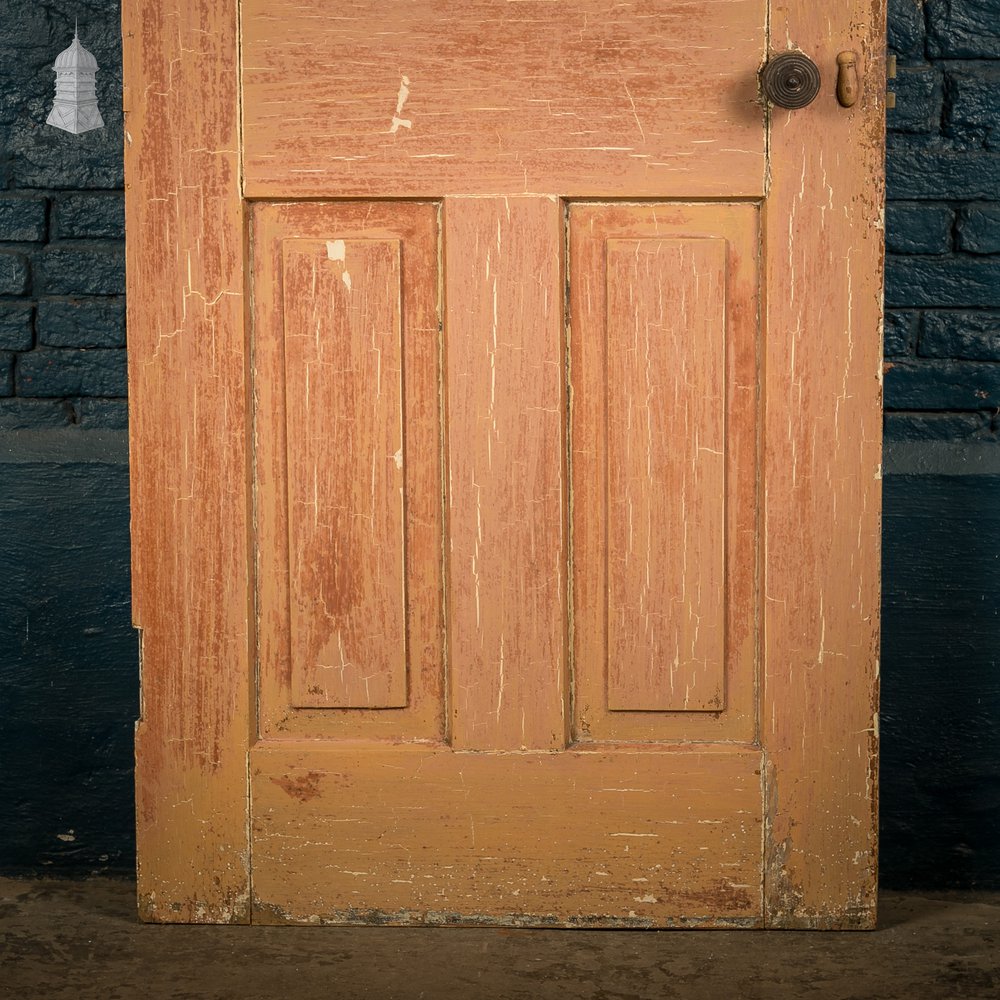 Moulded 4-Panel Door – Faux Wood Grain & Distressed White Finish, Honey Pot Handles