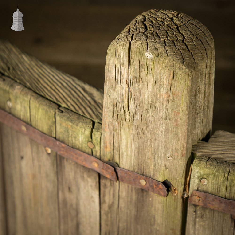 Circular Wooden Manger, 5ft Diameter
