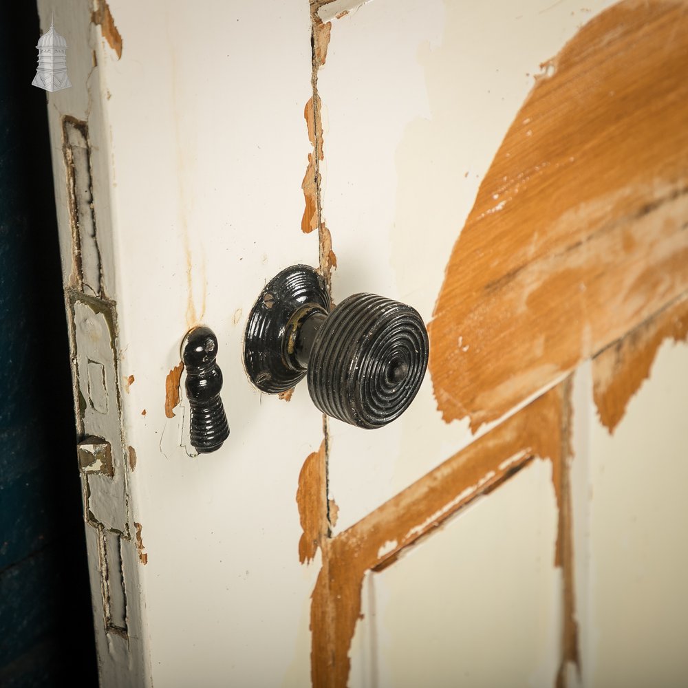 Moulded 4-Panel Door – Worn White Paint, Honey Pot Handles