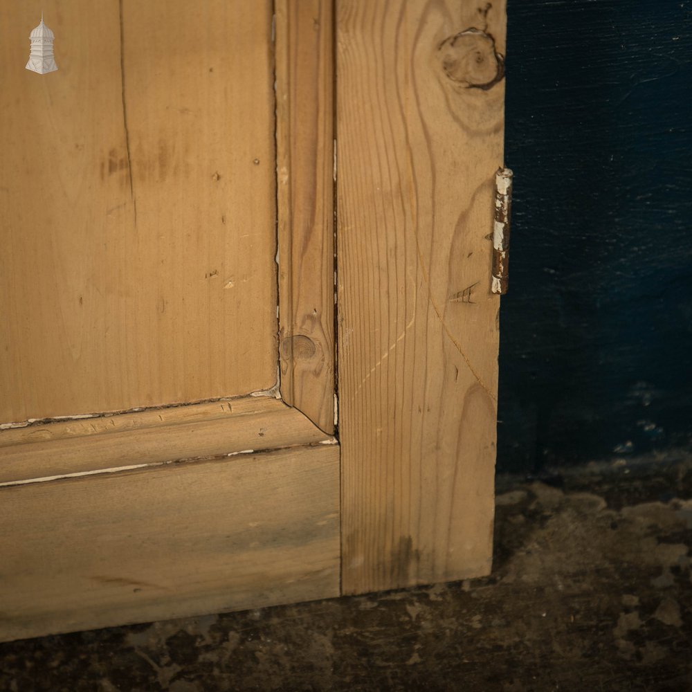 Victorian Paneled Door, 4 Panels with Moulding Trim