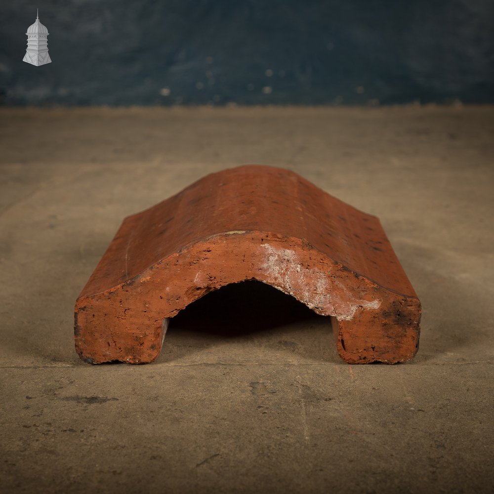 Bishop Hat Wall Copings, Terracotta a run of 1.5M