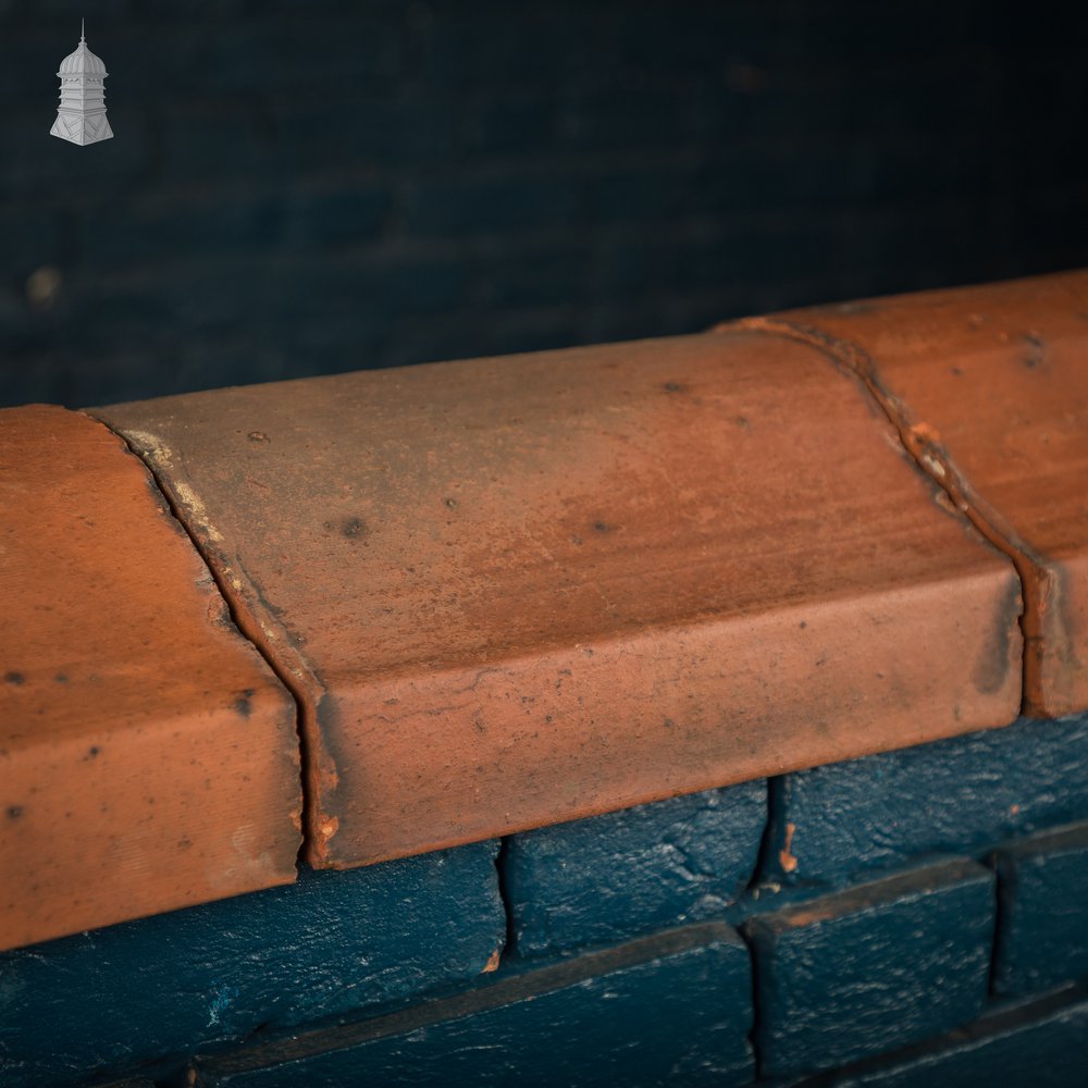 Bishop Hat Wall Copings, Terracotta a run of 1.5M