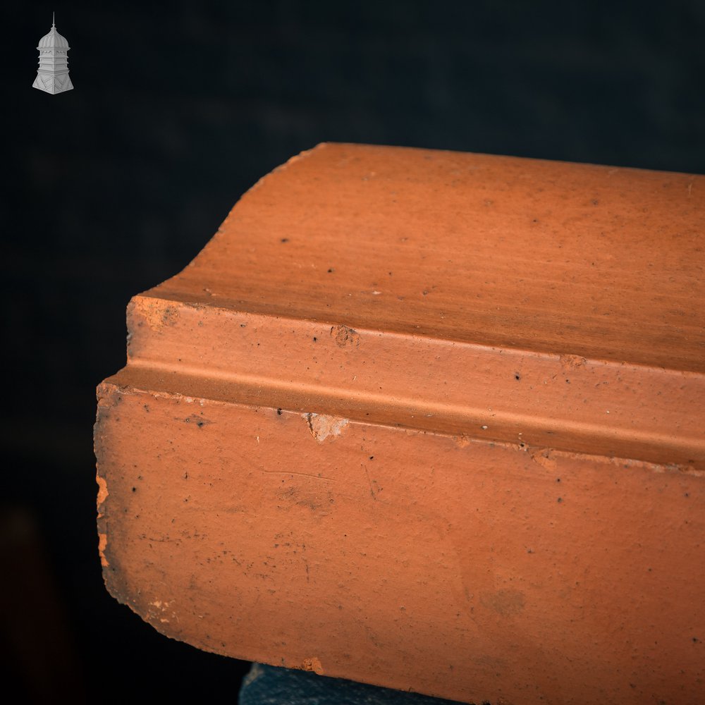 Terracotta Wall Coping, Bishop Hat Profile - A Run of 2.4M