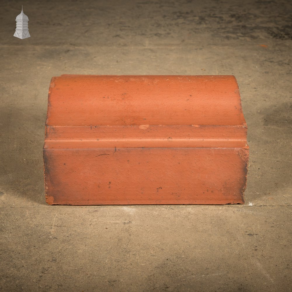 Terracotta Wall Coping, Bishop Hat Profile - A Run of 2.4M