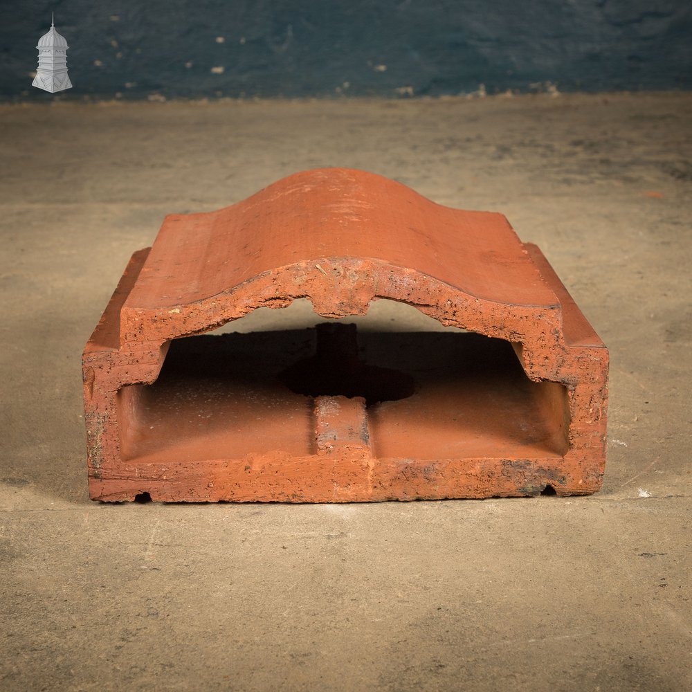 Terracotta Wall Coping, Bishop Hat Profile - A Run of 2.4M