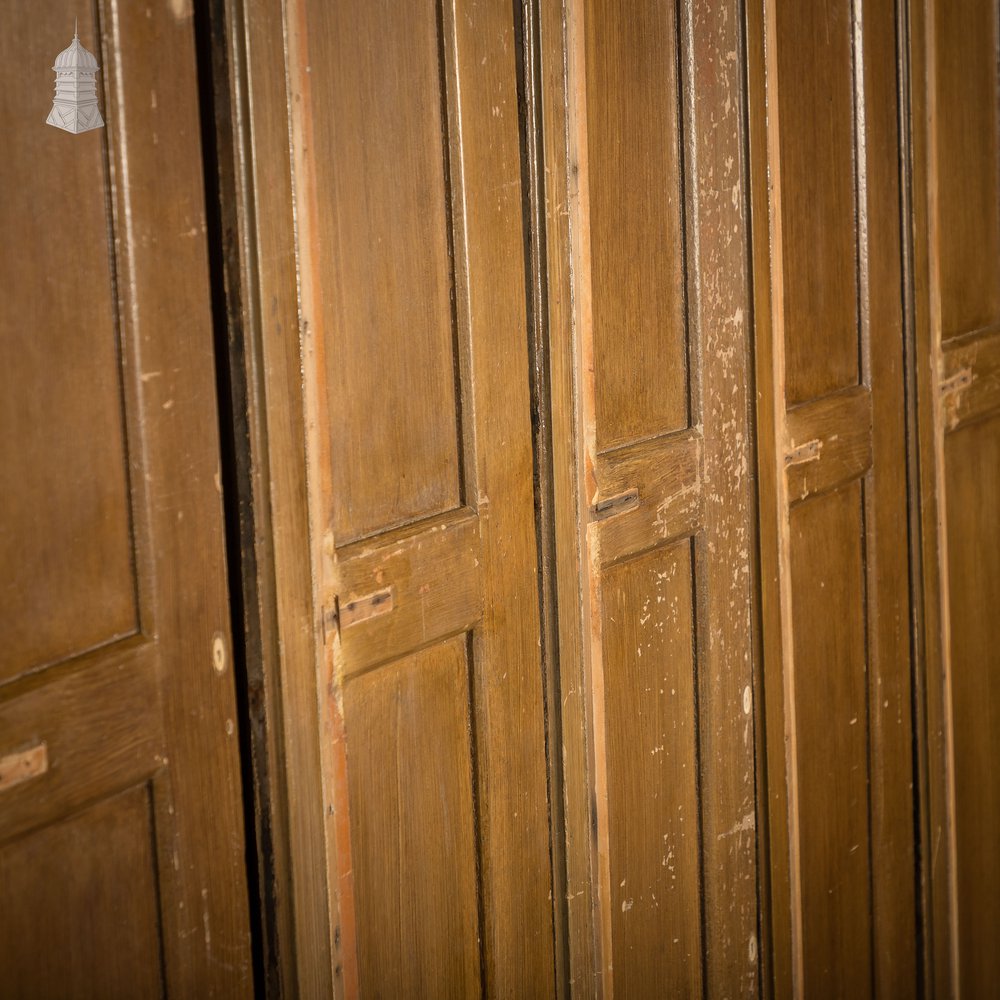 Moulded Chapel Panelling, 2 Panel, Faux Woodgrain - A Run of 33M