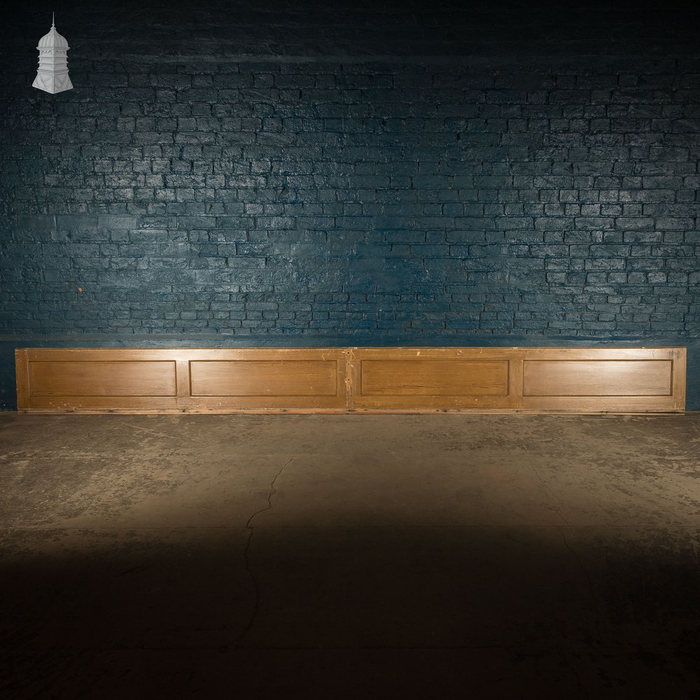 Pine Panelling,  Faux Woodgrain, 4 Panel - A Run of 39M