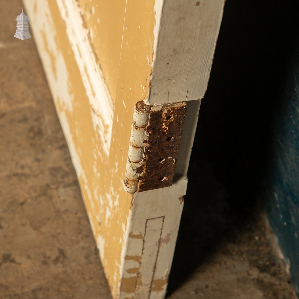 Reclaimed Moulded 6 Panel Door – Distressed White & Cream