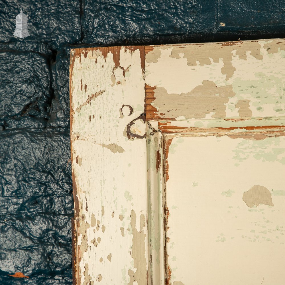 Reclaimed Moulded 6 Panel Door – Distressed White & Cream