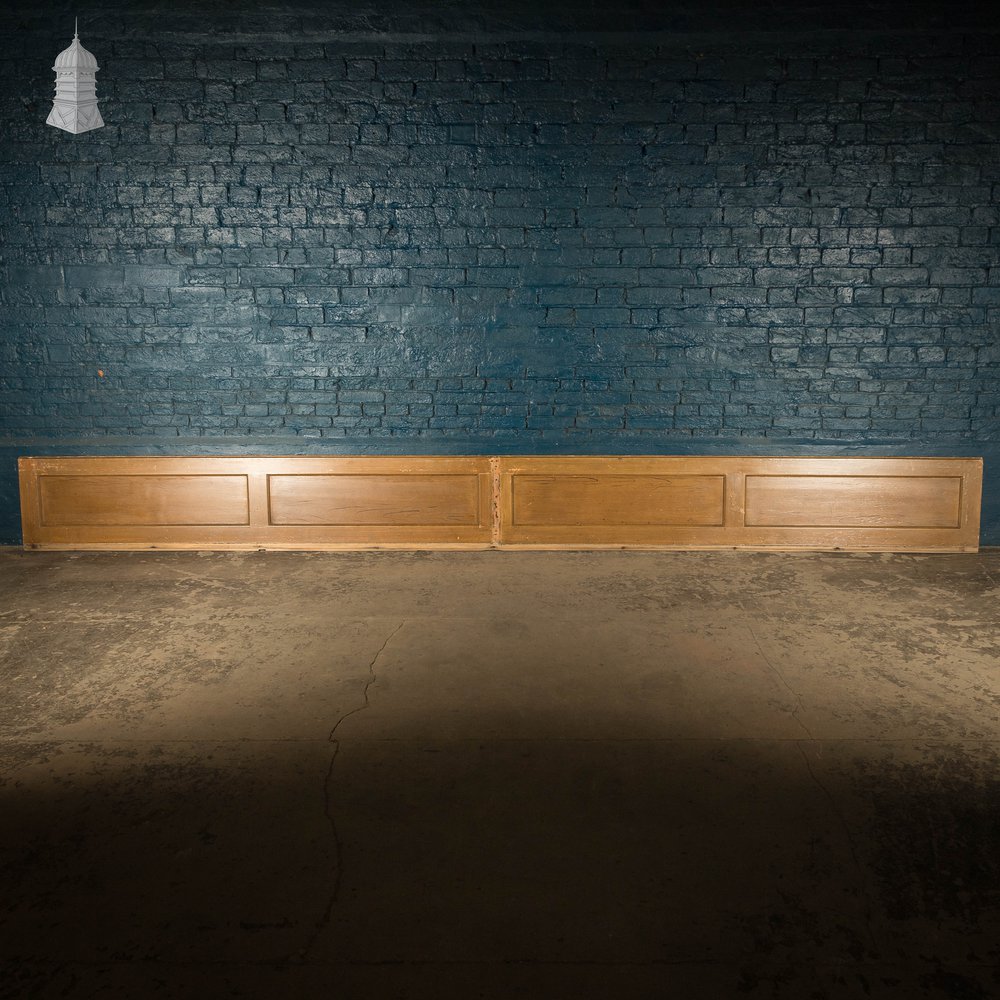 Pine Panelling,  Faux Woodgrain, 4 Panel - A Run of 39M