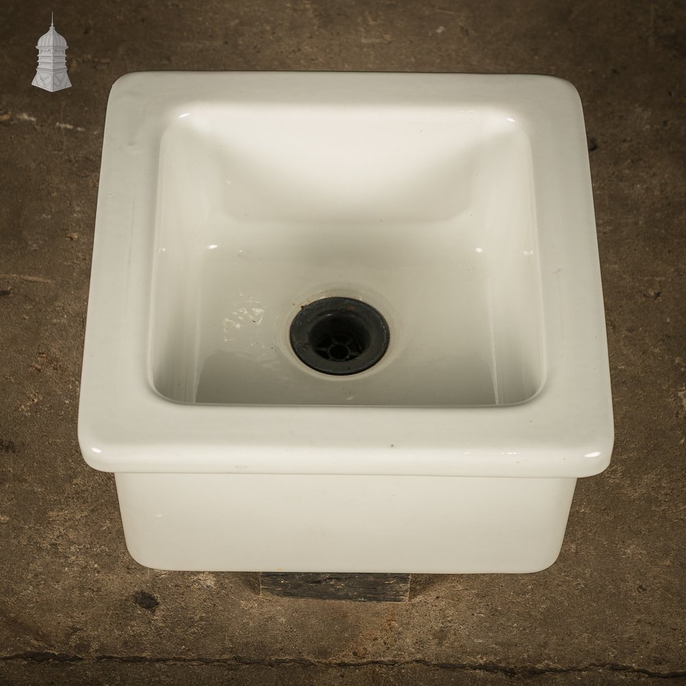 Royal Doulton Butler Sink, Small Vintage Sink