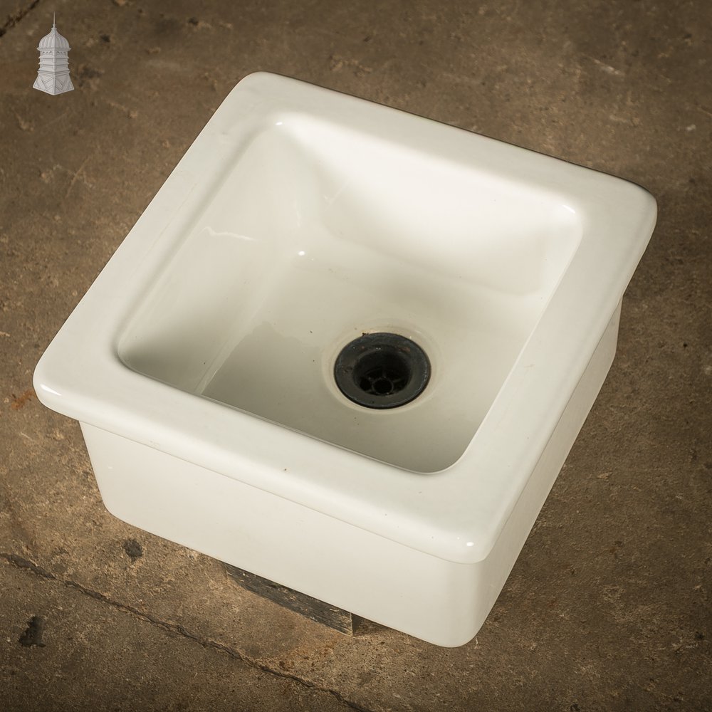 Royal Doulton Butler Sink, Small Vintage Sink