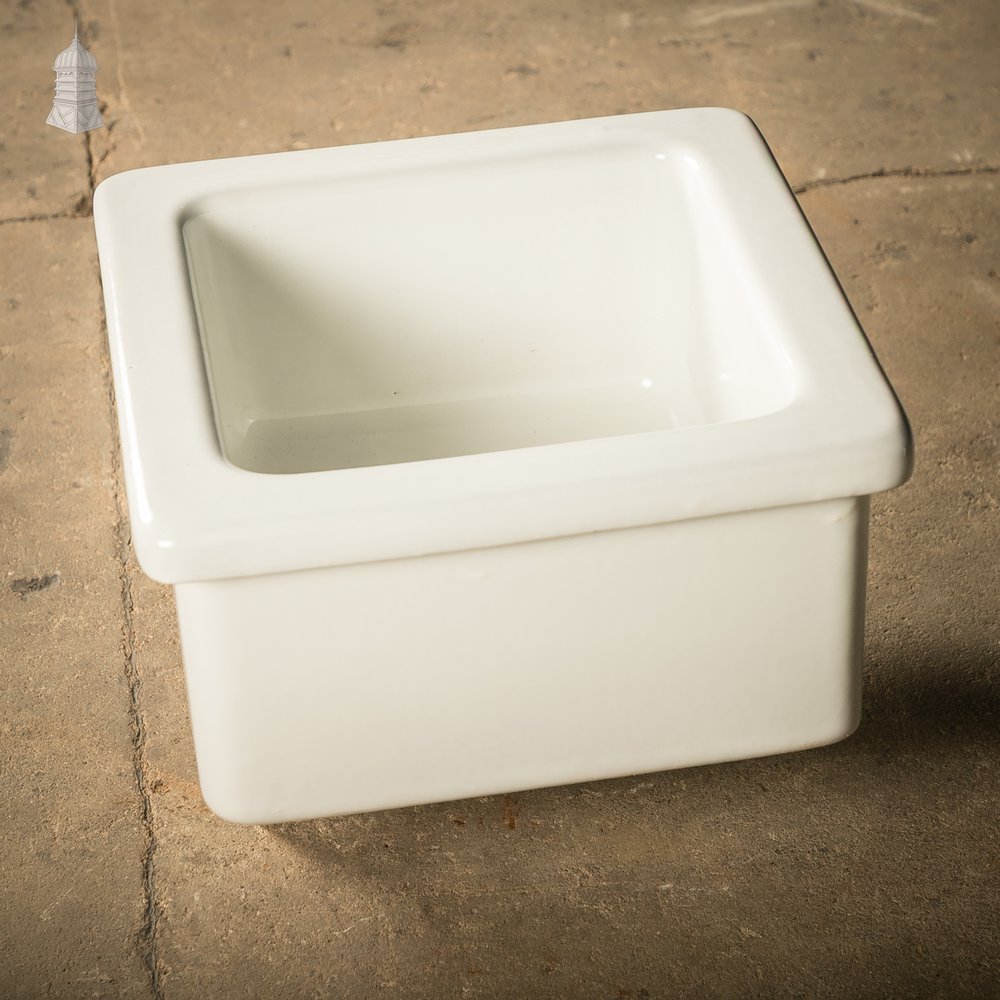 Royal Doulton Butler Sink, Small Vintage Sink