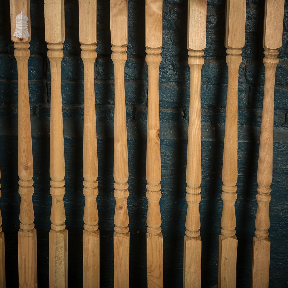 35 Turned Timber Staircase Spindles / Balusters