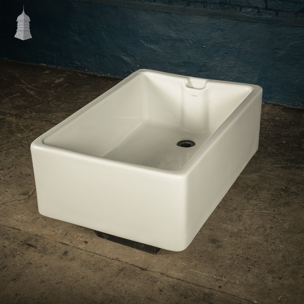 Belfast Butler Sink, 3ft Long White Glazed made by Twyfords